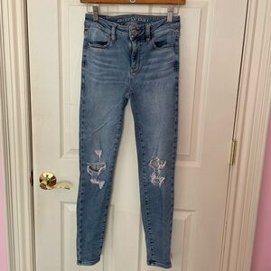 American Eagle Outfitters Women's Ripped Jeans